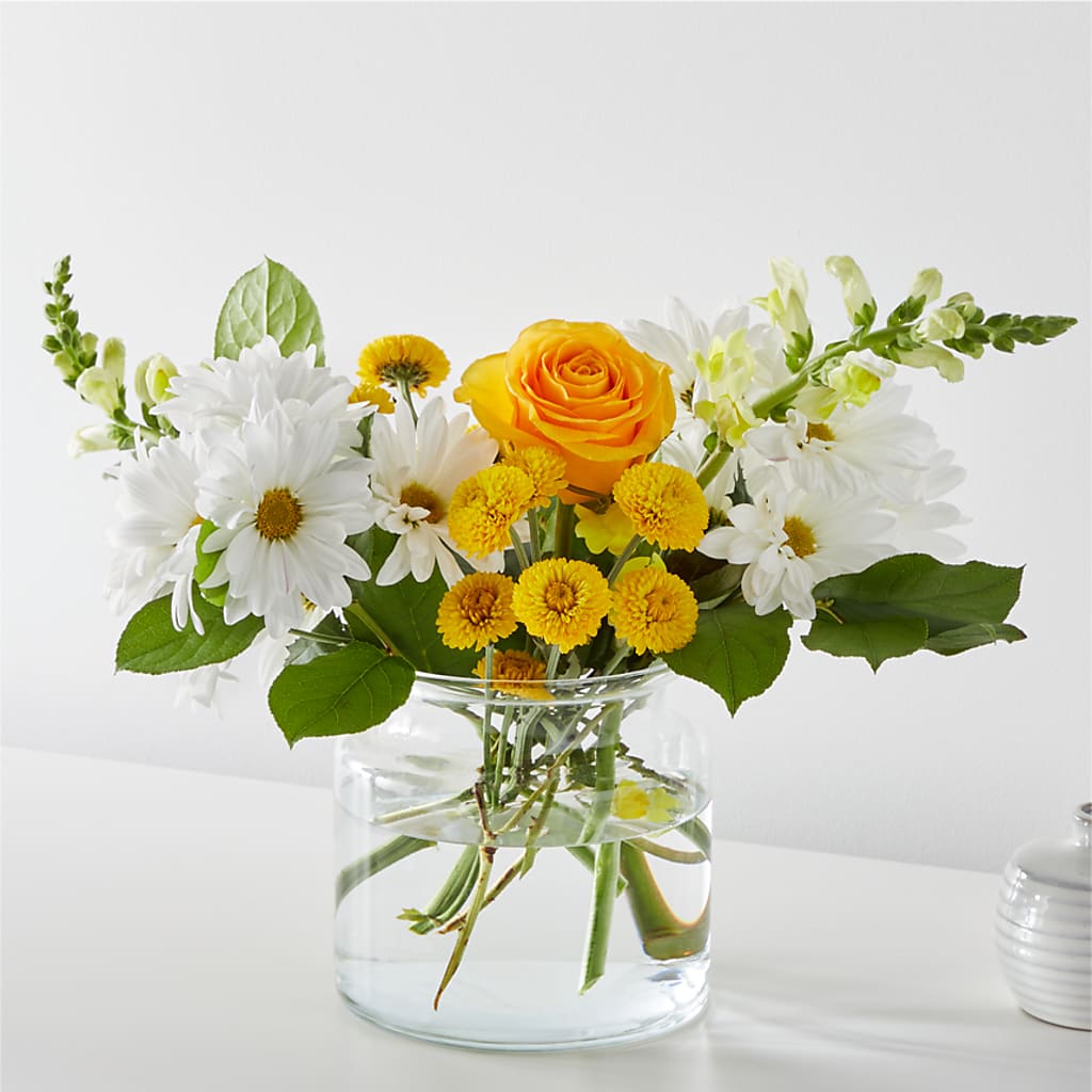 Sun Salutation Bouquet – Karnation Korner Florist, Dunedin FL