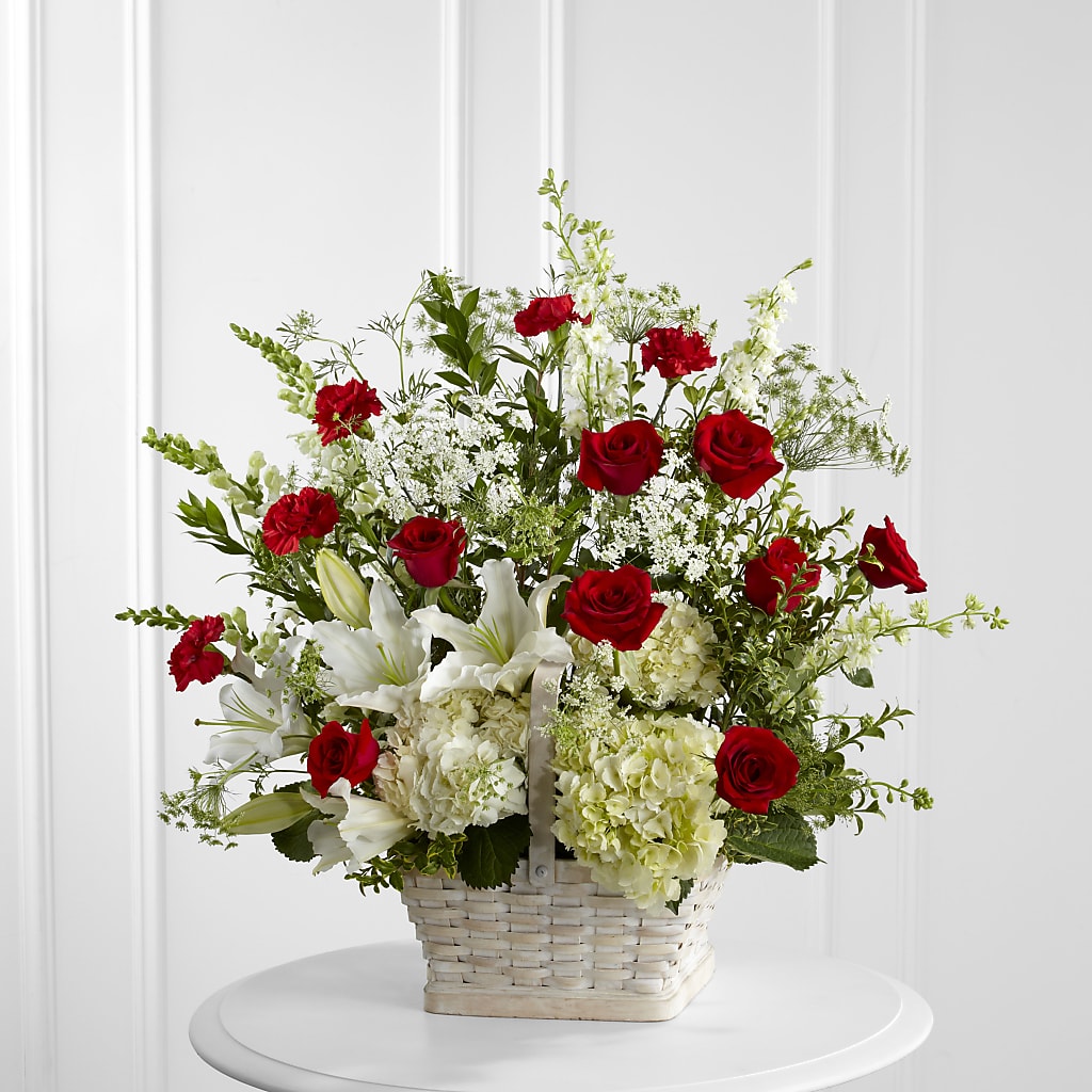 In Loving Memory Arrangement – Karnation Korner Florist, Dunedin FL
