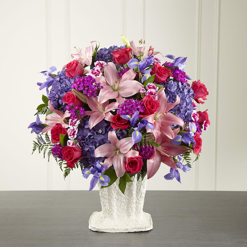 We Fondly Remember Arrangement – Karnation Korner Florist, Dunedin FL