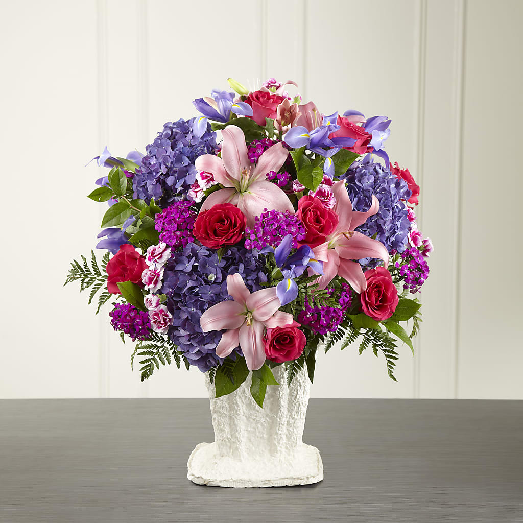 We Fondly Remember Arrangement – Karnation Korner Florist, Dunedin FL