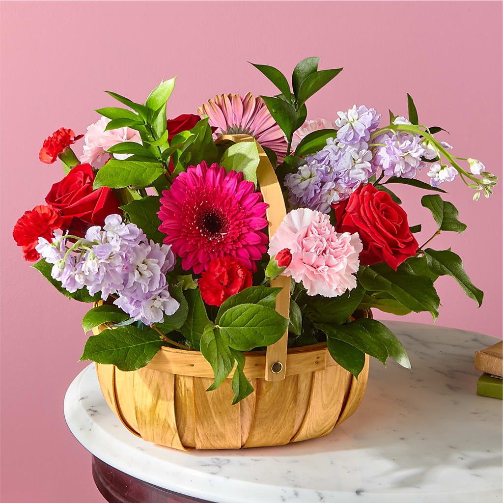 Pink Picnic Basket – Karnation Korner Florist, Dunedin FL