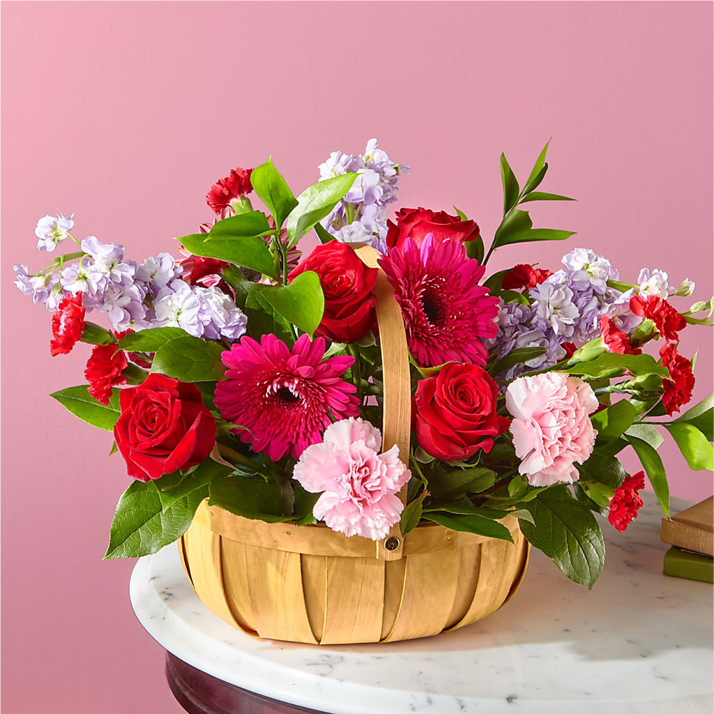 Pink Picnic Basket – Karnation Korner Florist, Dunedin FL