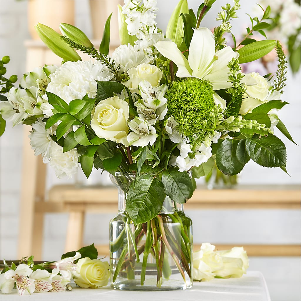 Classic Ivory – A Florist Original – Karnation Korner Florist, Dunedin FL