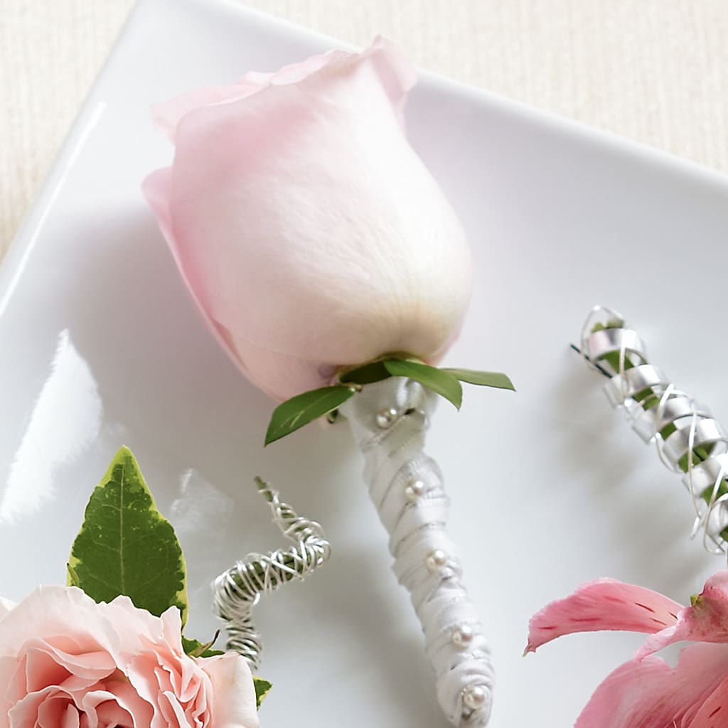 Pink Rose Boutonniere – Karnation Korner Florist, Dunedin FL