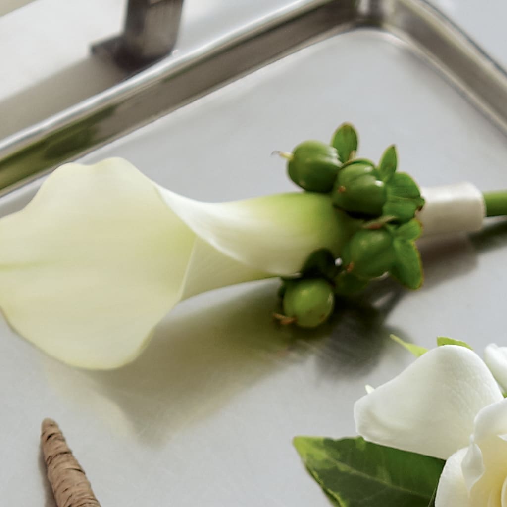 White Calla Boutonniere – Karnation Korner Florist, Dunedin FL