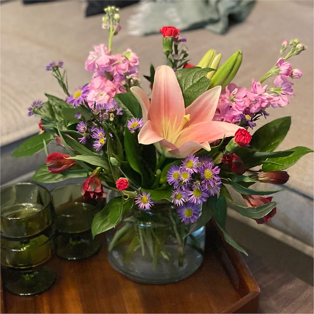 Romantique Bouquet –  Karnation Korner Florist, Dunedin FL