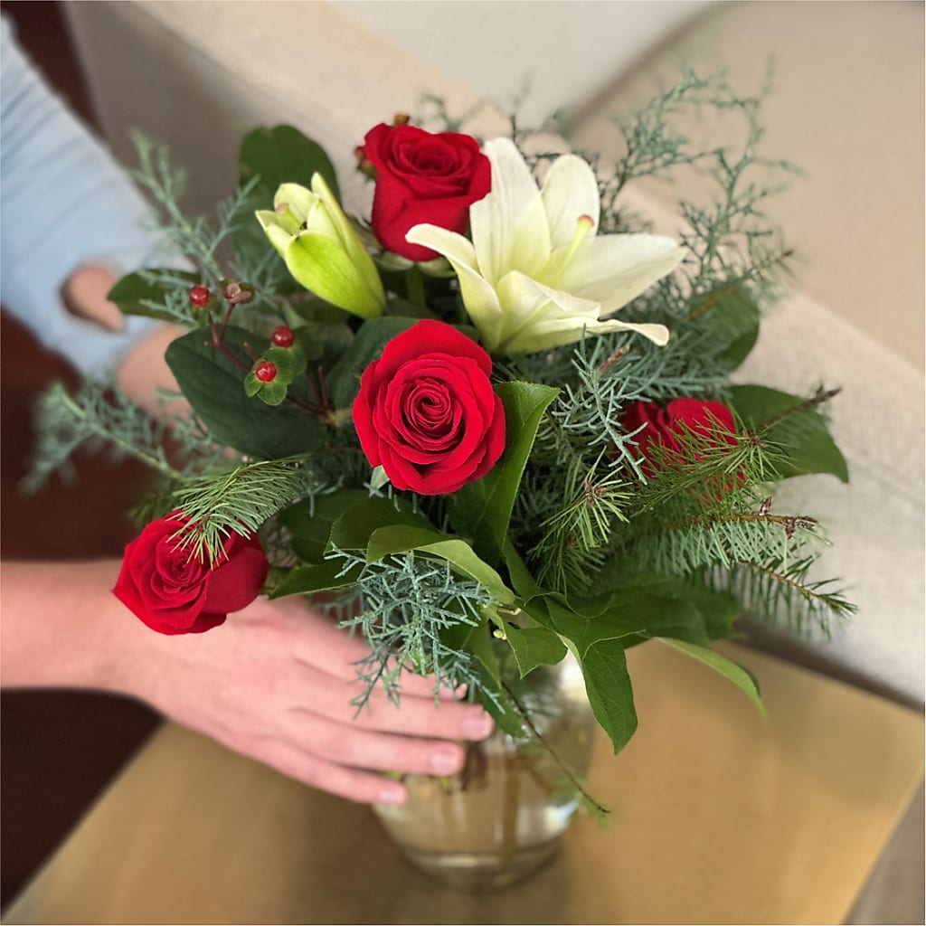 Glittering Lights Bouquet –  Karnation Korner Florist, Dunedin FL