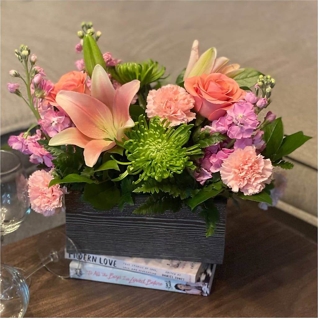 Beautiful Spirit Basket –  Karnation Korner Florist, Dunedin FL