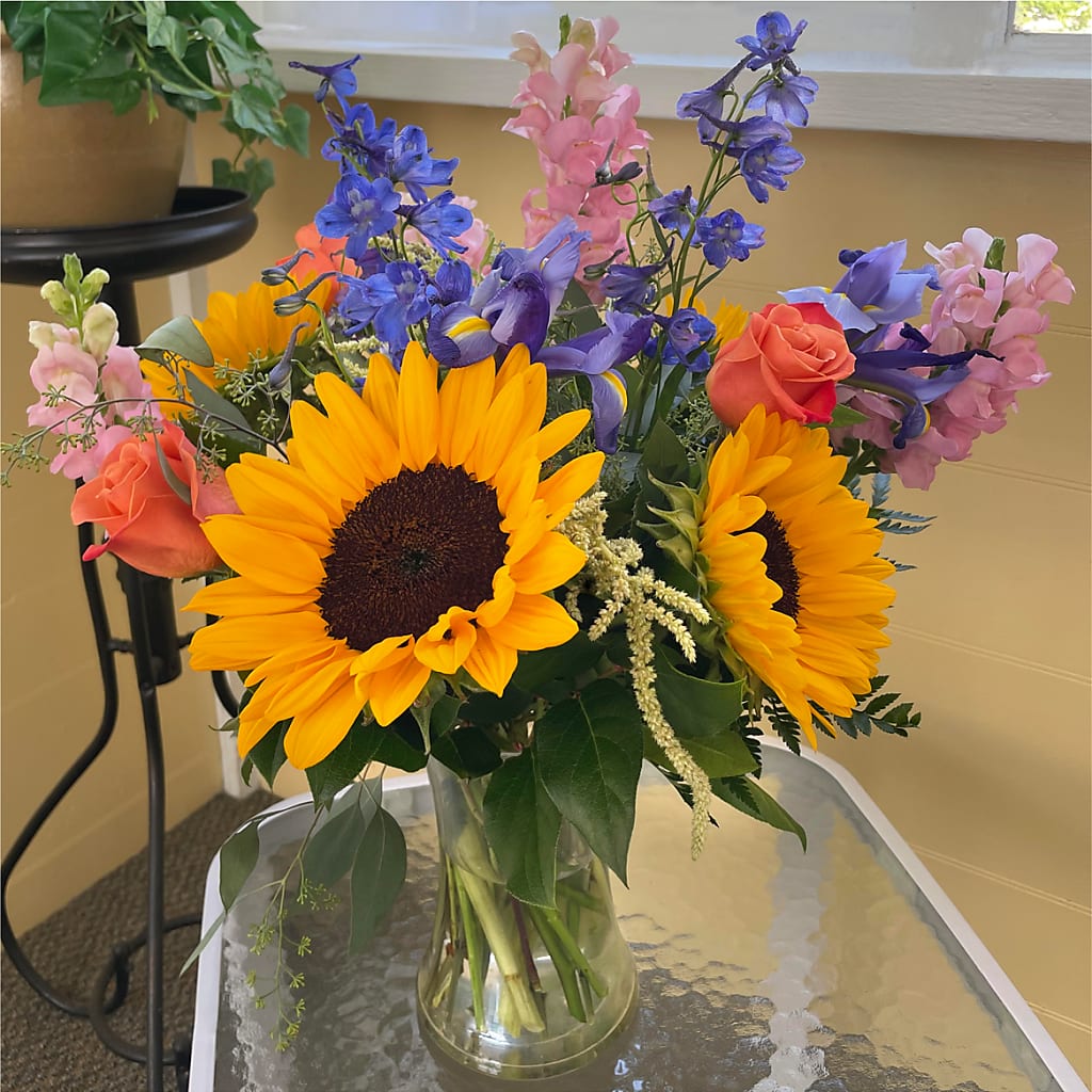 Rays of Life Bouquet –  Karnation Korner Florist, Dunedin FL