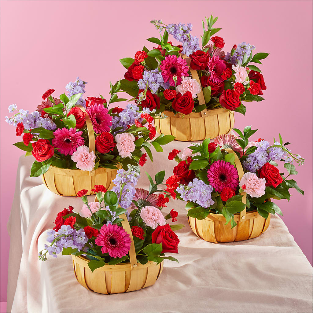 Pink Picnic Basket –  Karnation Korner Florist, Dunedin FL