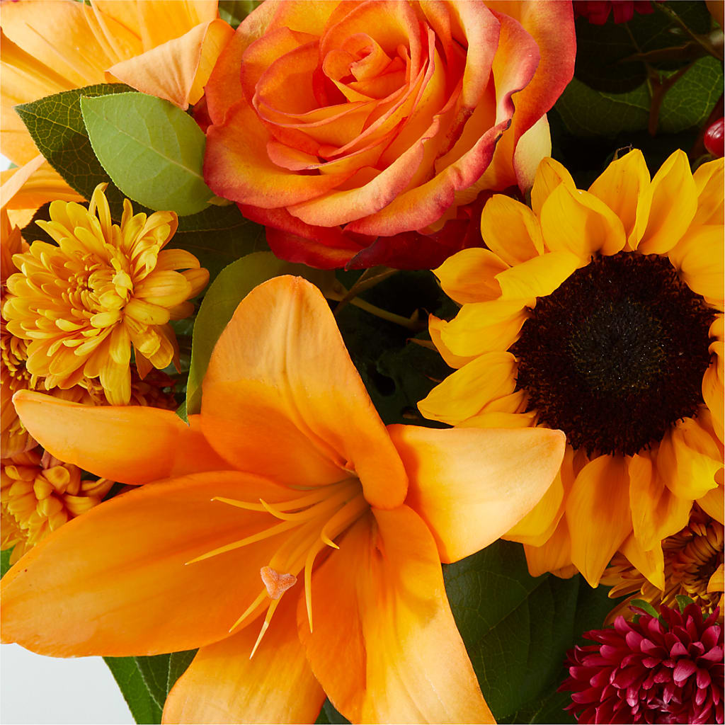 Grateful Centerpiece –  Karnation Korner Florist, Dunedin FL