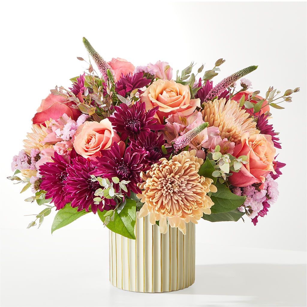 Berry Cobbler Bouquet with Ivory Vase –  Karnation Korner Florist, Dunedin FL